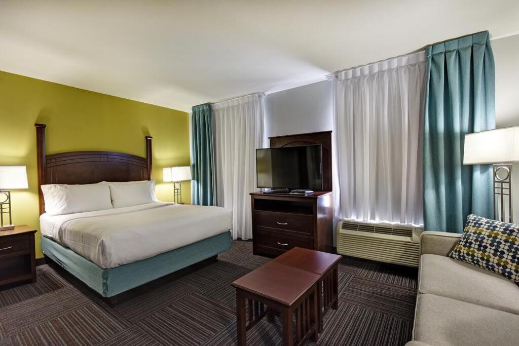 Staybridge Suites London By Ihg Εξωτερικό φωτογραφία