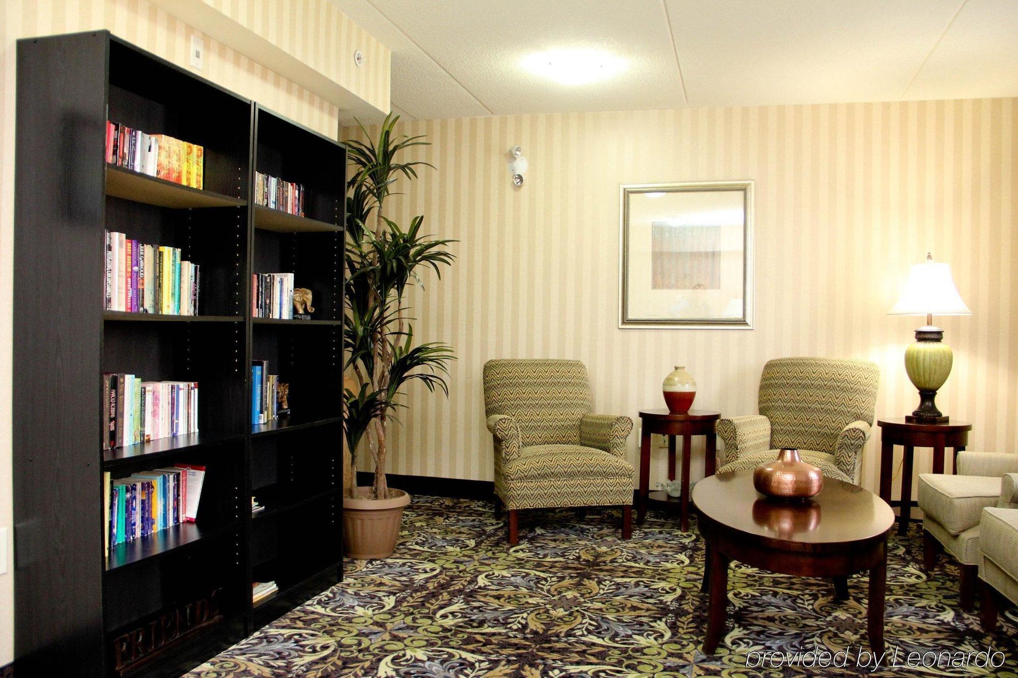 Staybridge Suites London By Ihg Εξωτερικό φωτογραφία