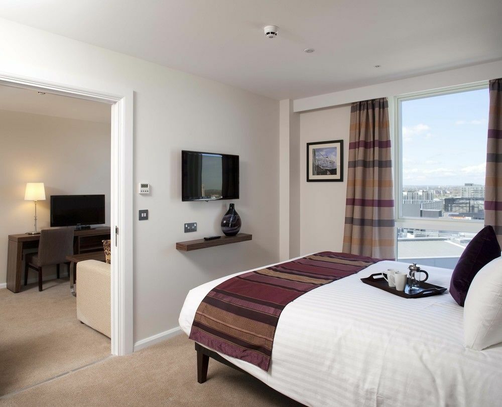 Staybridge Suites London By Ihg Εξωτερικό φωτογραφία